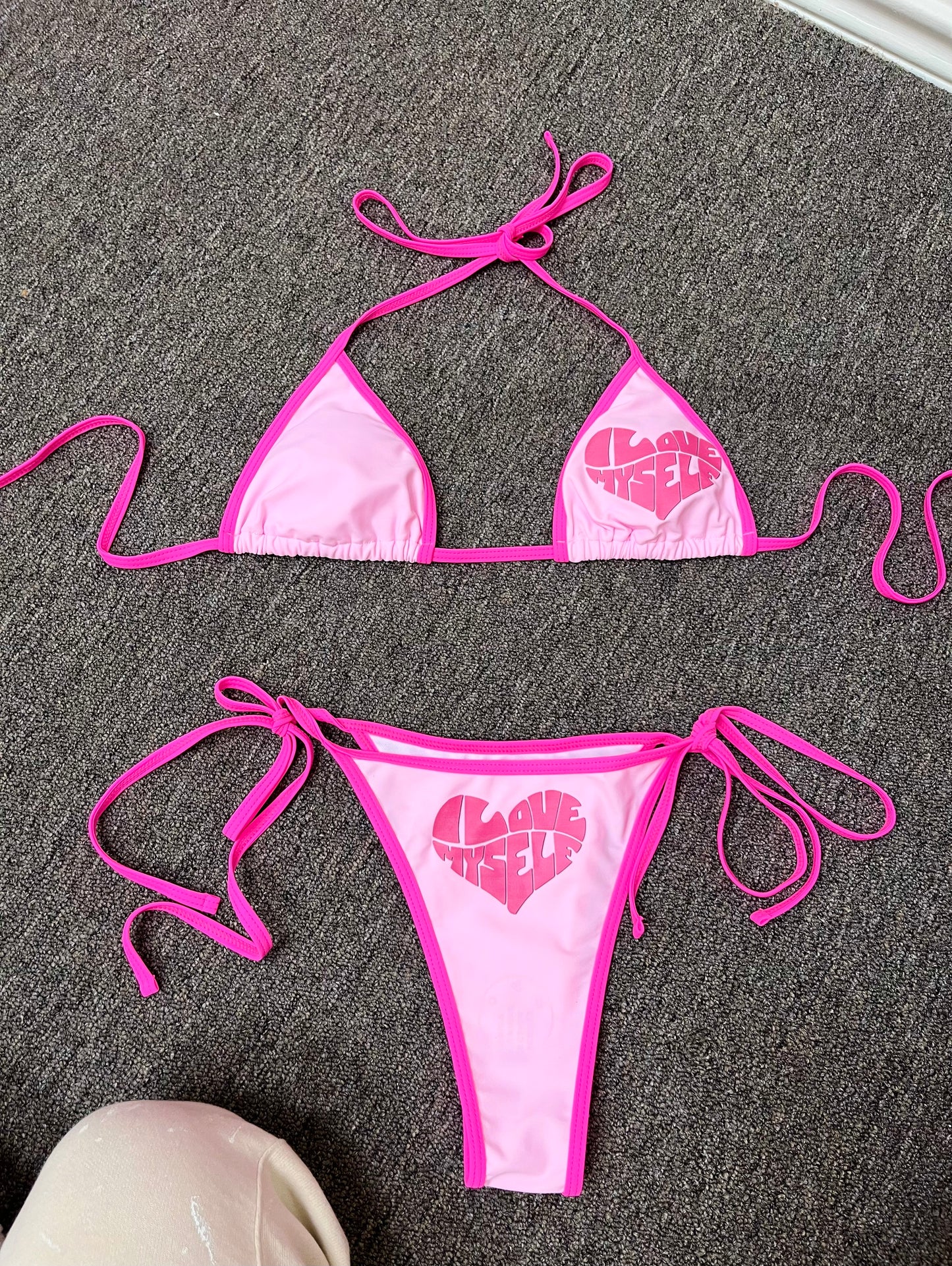 PINK KINI