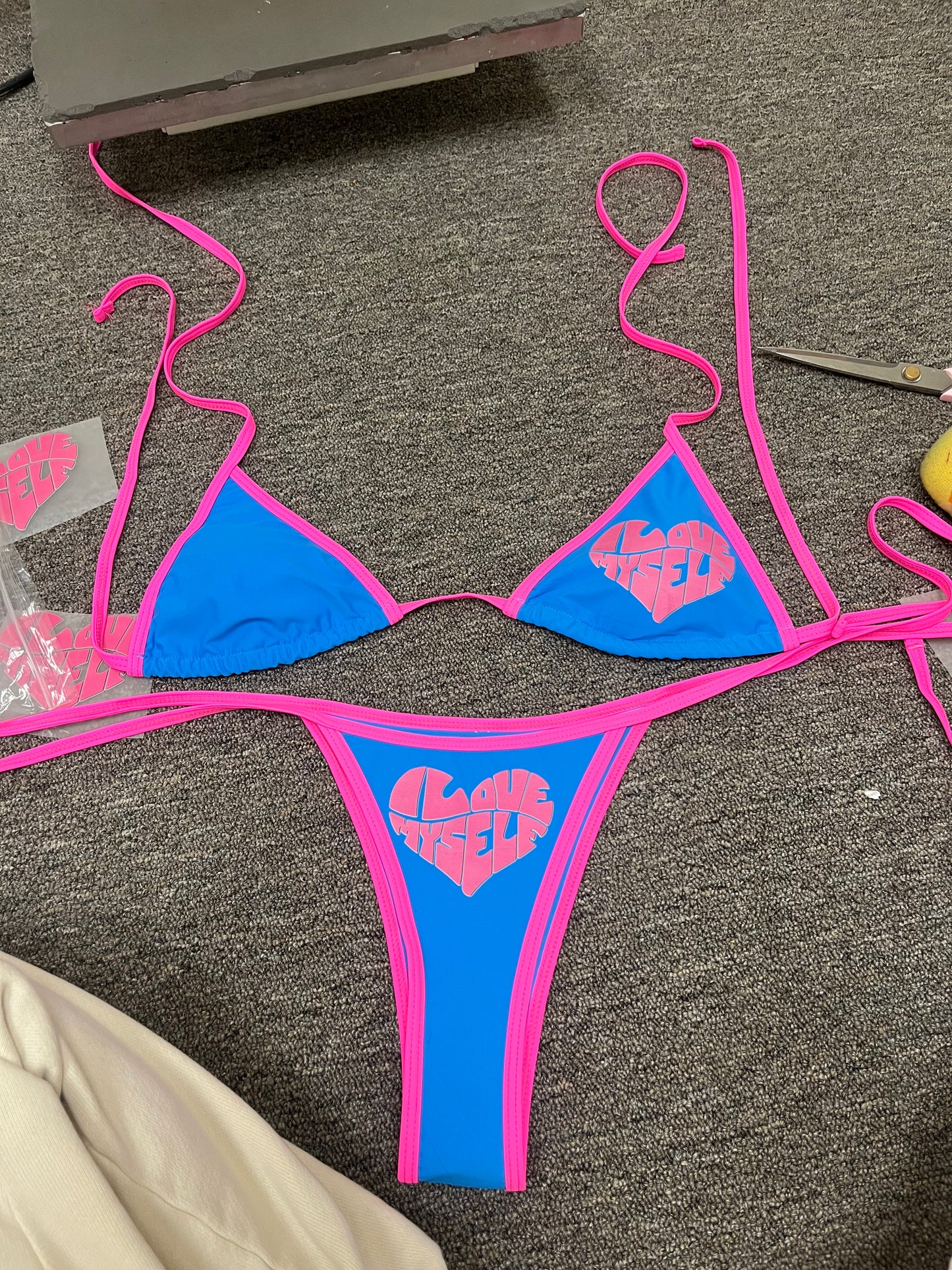 BLUE KINI